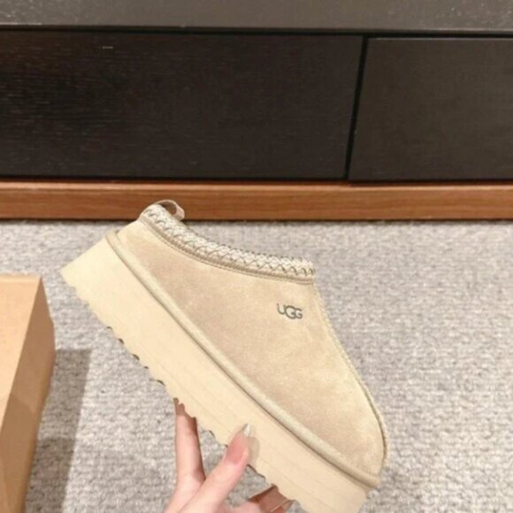 UGG Tasman Slippers Mustard Seed Womens🐣❤️ - Picture 6 of 6
